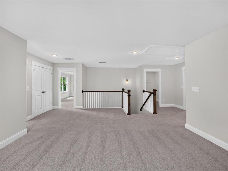 Spacious, unfurnished interior of a new home in , Dallas (Image 28).