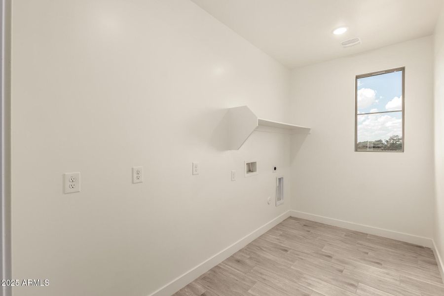 32 - Western Star 24825