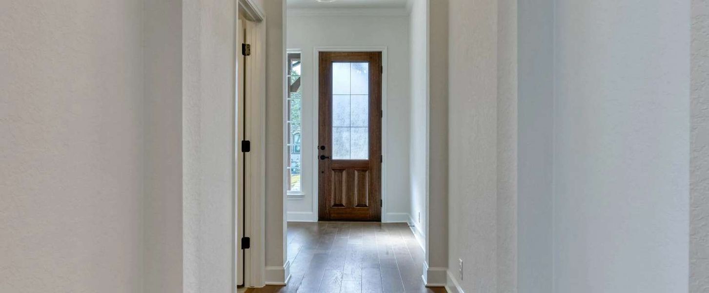 Image 25 representing the Alexander II by Ashton Woods in Sunday Creek at Kinder Ranch, San Antonio, TX.