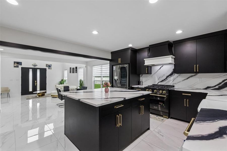 Furnished interior view inside a new home in , Van Alstyne (Image 19).
