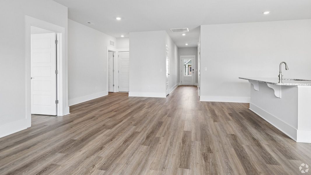 Spacious, unfurnished interior of a new home in Saltgrass Landing, Winnabow (Image 10).