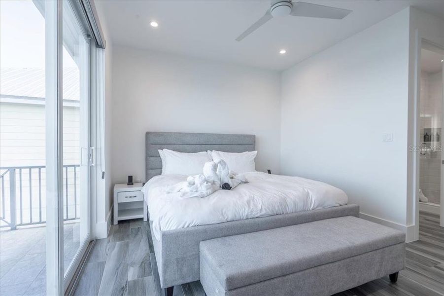 Furnished interior view inside a new home in , Marathon (Image 52). Furnished interior view inside a new home in , Marathon (Image 52).