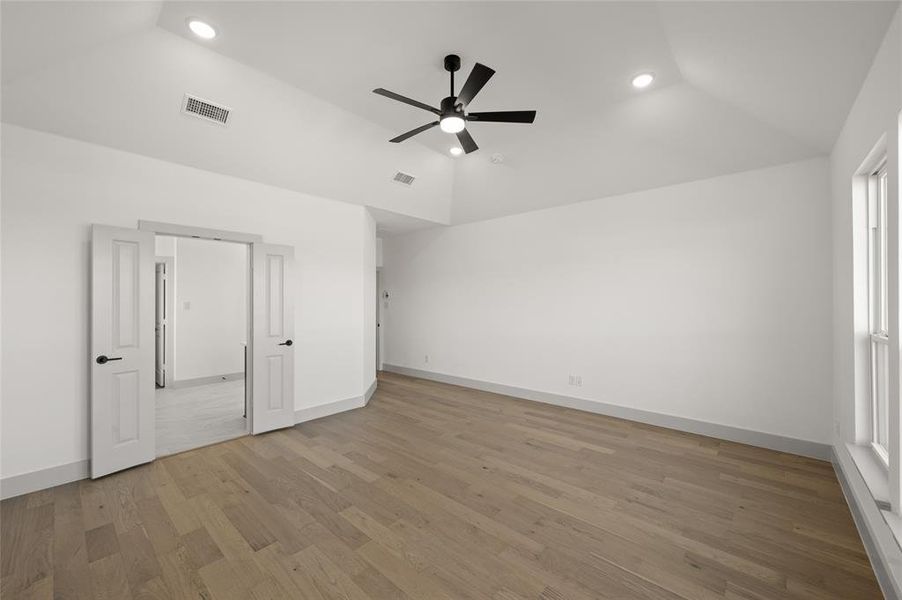 7112 Seagrove- Primary SUite-2 7112 Seagrove- Primary SUite-2