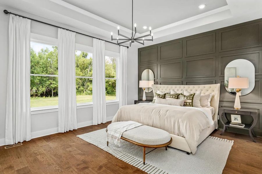 The Marshall Primary Bedroom Suite
