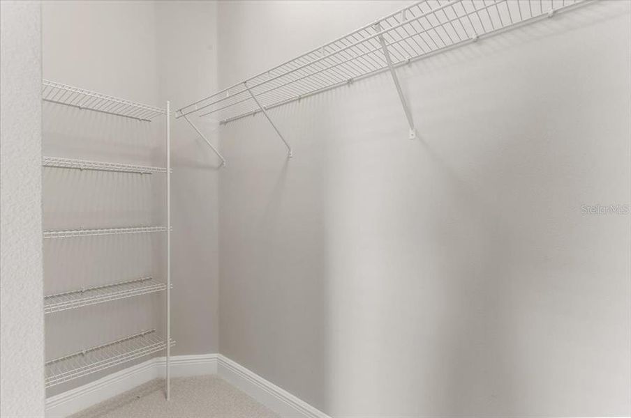 Spacious, unfurnished interior of a new home in , Sarasota (Image 45).