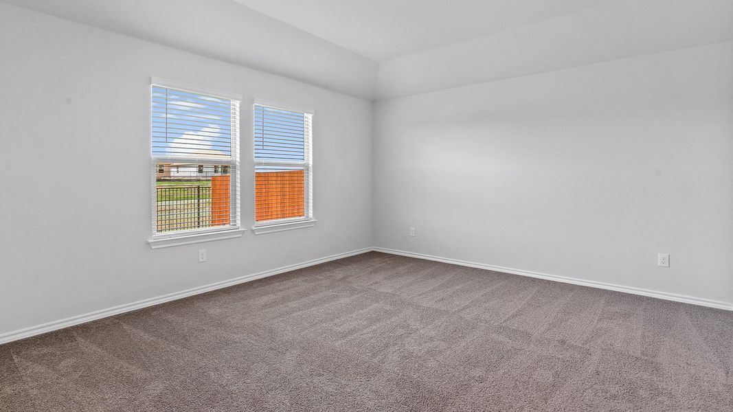 Spacious, unfurnished interior of a new home in Sunnycreek, Fort Worth (Image 24).