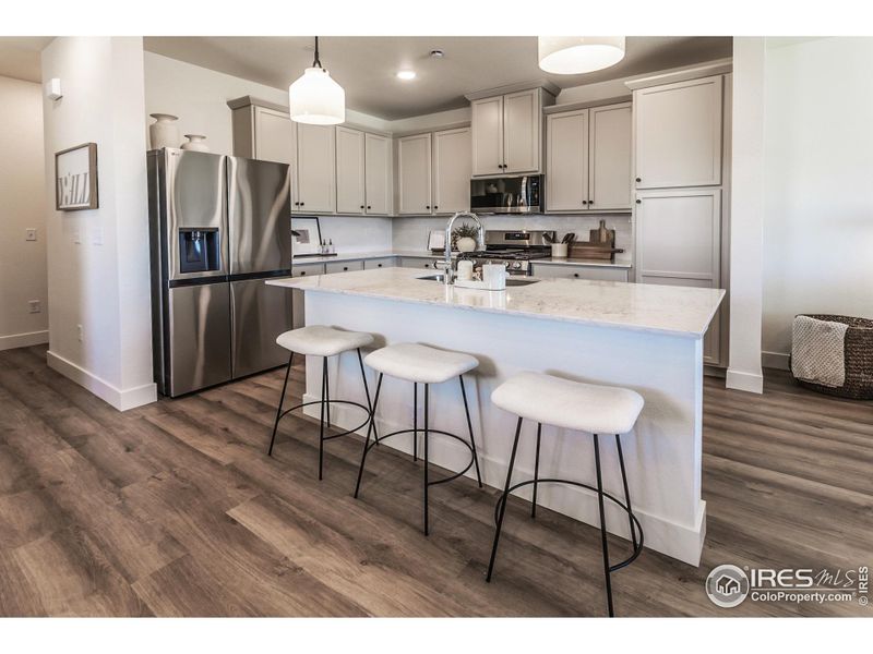 EXAMPLE PHOTO: KITCHEN