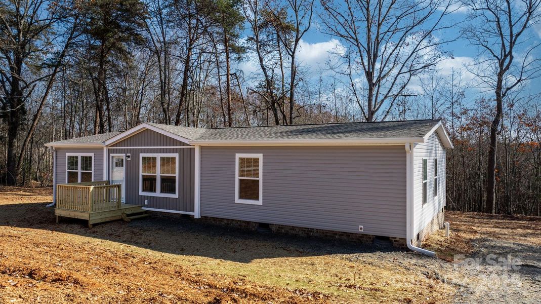 Exterior details and patio area of a home in , Statesville (Image 14).
