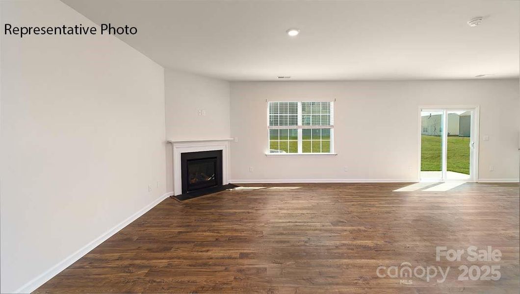 Spacious, unfurnished interior of a new home in Nolen Farm, Gastonia (Image 29).