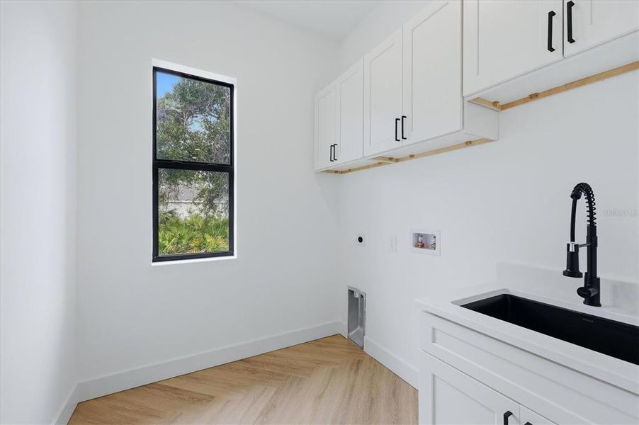 Image 40 of a home in .