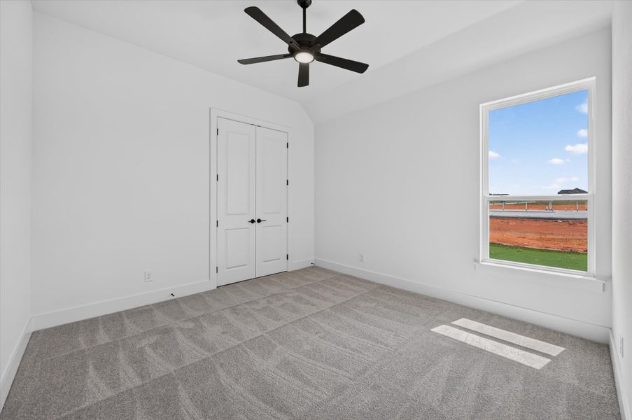 Spacious, unfurnished interior of a new home in Paloma Ranches, Justin (Image 28).