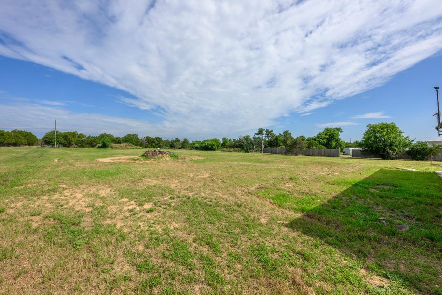 Natural landscape and outdoor views near  in Leander (Image 23).