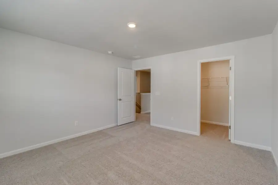 Spacious, unfurnished interior of a new home in Killians Crossing, Blythewood (Image 30). Spacious, unfurnished interior of a new home in Killians Crossing, Blythewood (Image 30).