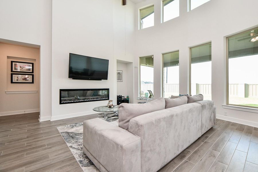 Don't worry that your most treasured, oversized living room pieces won't fit! Don't worry that your most treasured, oversized living room pieces won't fit!