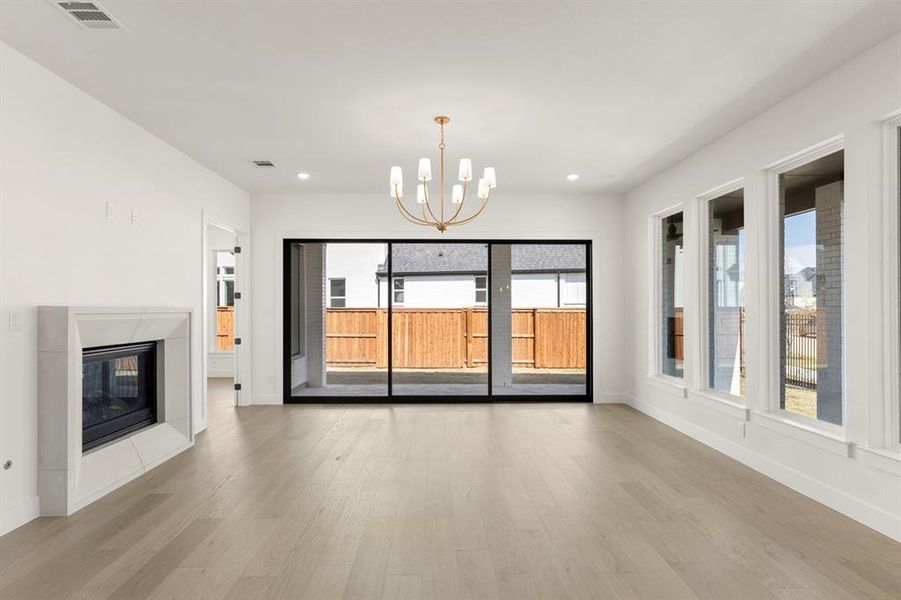 31. 200 Pearland - Family