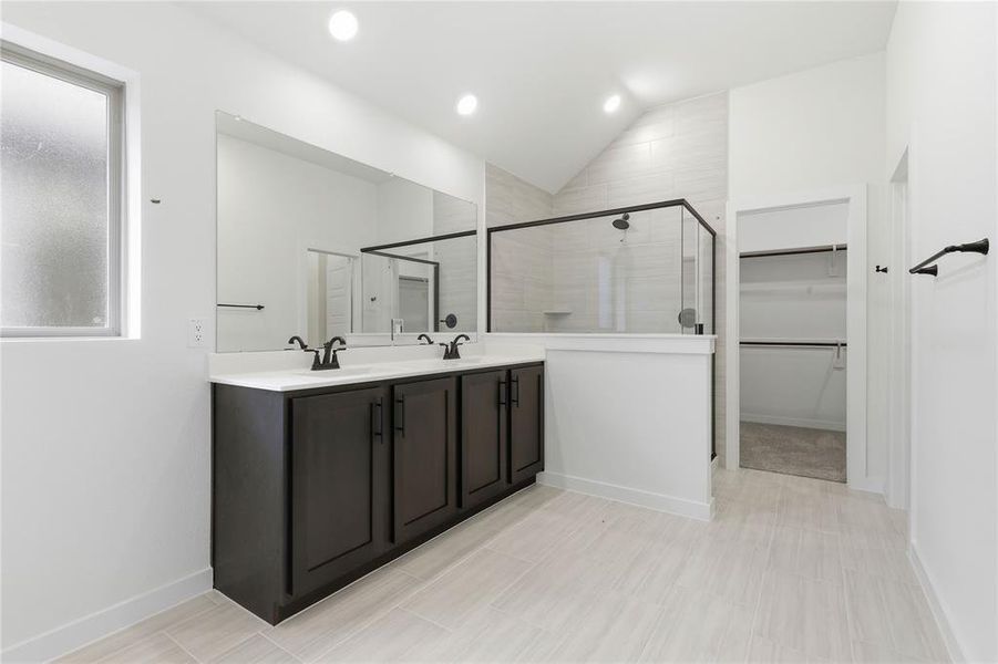 Furnished interior view inside a new home in Meadow Lakes, Fort Worth (Image 16).
