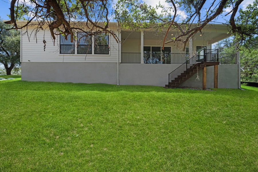 Representative exterior details of a home built from the The Norwood by David Weekley Homes in Rees Landing Estates, Spicewood (Image 3). Representative exterior details of a home built from the The Norwood by David Weekley Homes in Rees Landing Estates, Spicewood (Image 3).