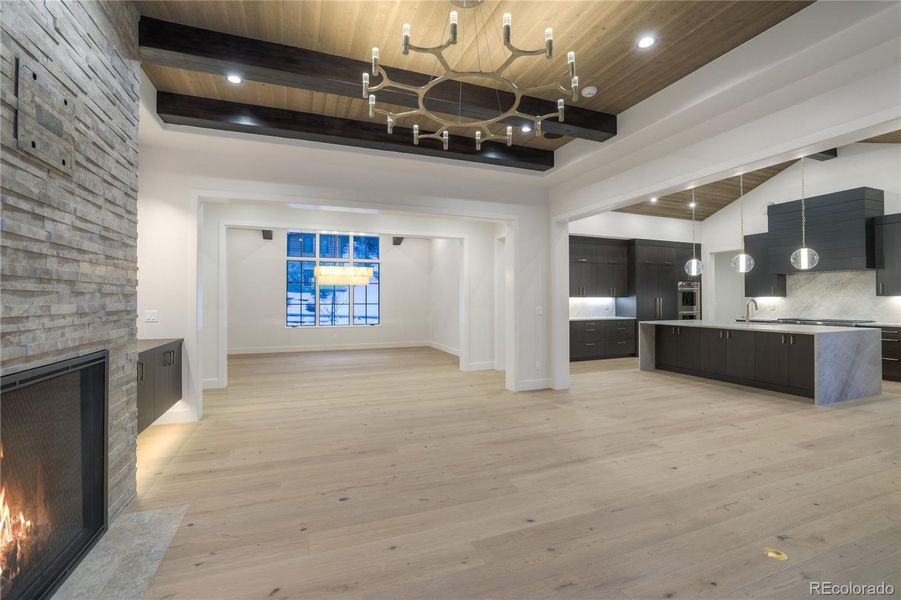 Spacious, unfurnished interior of a new home in , Keystone (Image 24).