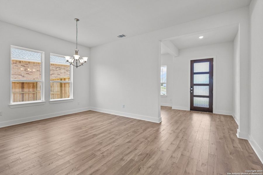 Spacious, unfurnished interior of a new home in Homestead, Schertz (Image 23).