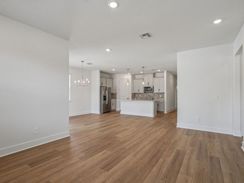 Spacious, unfurnished interior of a new home in Ridgehaven - Signature Series, Ormond Beach (Image 10).