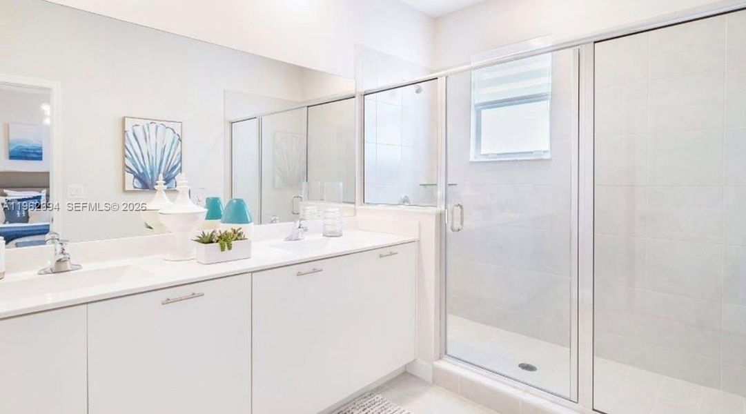 Master Bathroom Master Bathroom