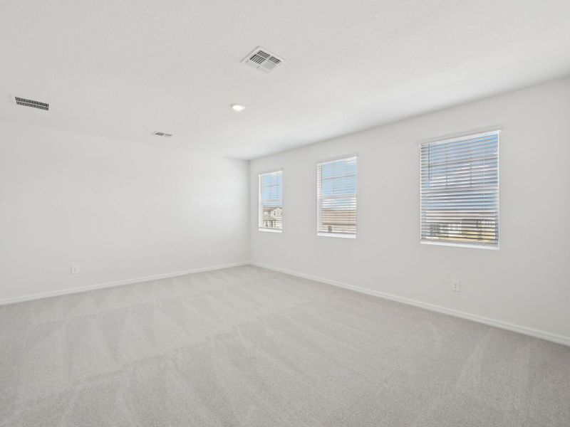 Spacious, unfurnished interior of a new home in Coasterra - Reserve Series, Palmetto (Image 14).