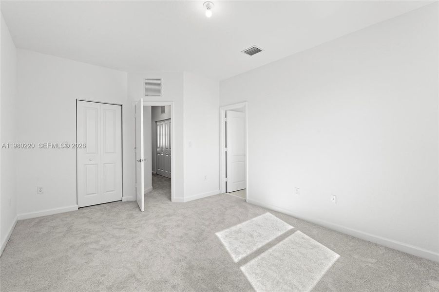 Spacious, unfurnished interior of a new home in , Homestead (Image 30).