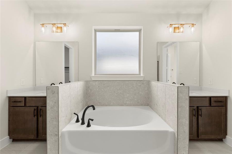 15. 2708 Andorra - Bath (3) 15. 2708 Andorra - Bath (3)