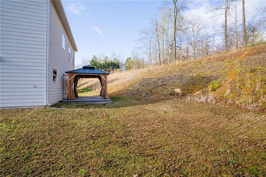 Exterior details and patio area of a home in , Dalton (Image 30).