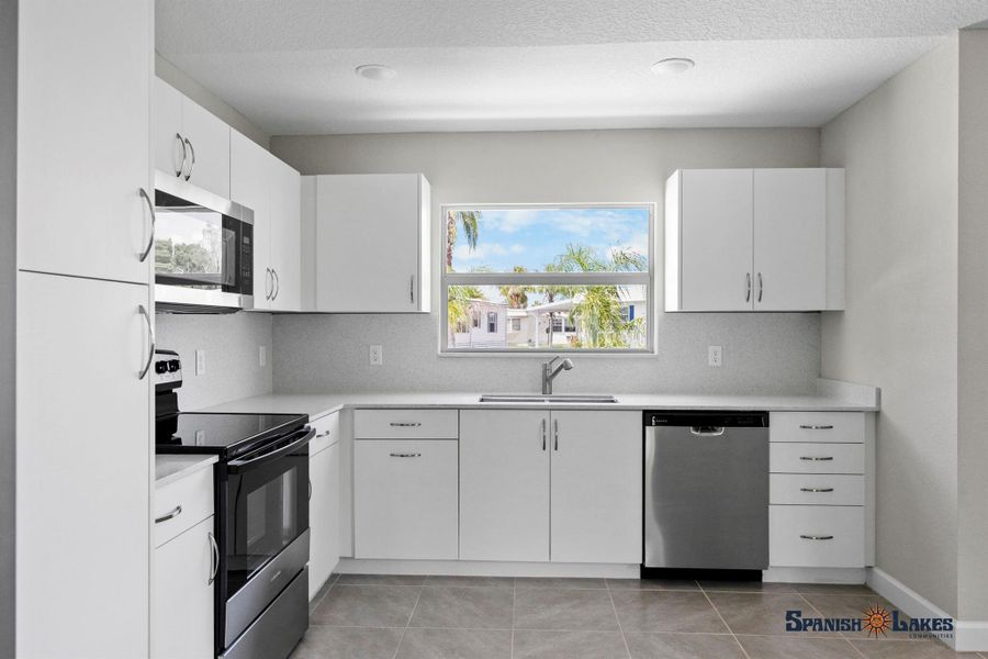 Furnished interior view inside a new home in , Fort Pierce (Image 4).