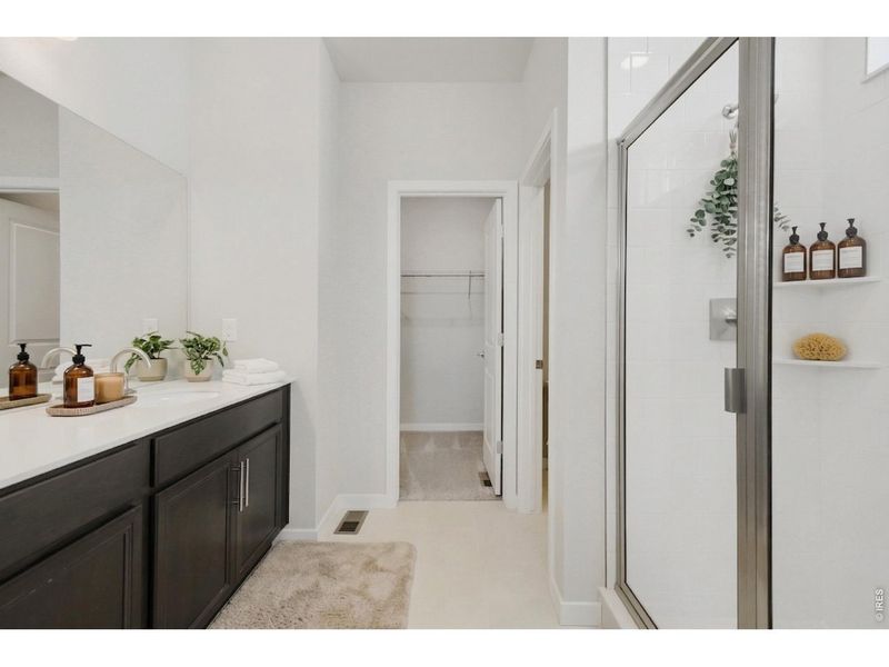 Furnished interior view inside a new home in Farmstead, Berthoud (Image 19).