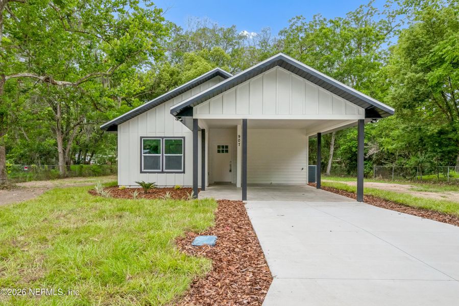 Image 27 of a home in . Image 27 of a home in .