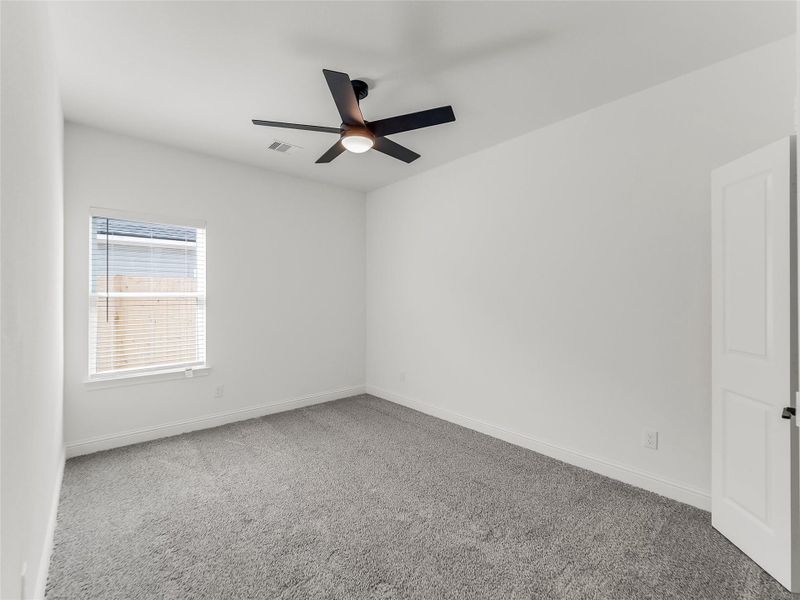 Spacious, unfurnished interior of a new home in Hill & Dale Ranch, Splendora (Image 17).
