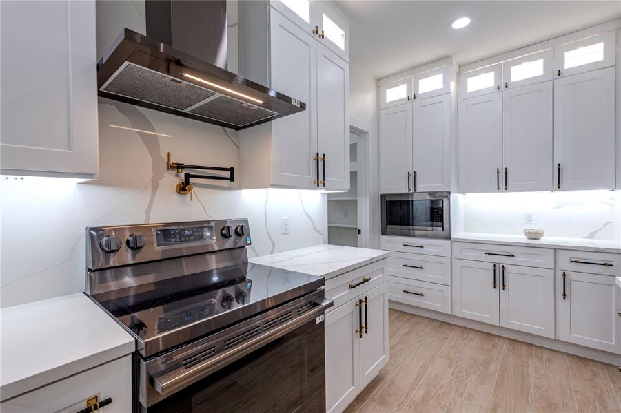 Furnished interior view inside a new home in , Dayton (Image 18). Furnished interior view inside a new home in , Dayton (Image 18).