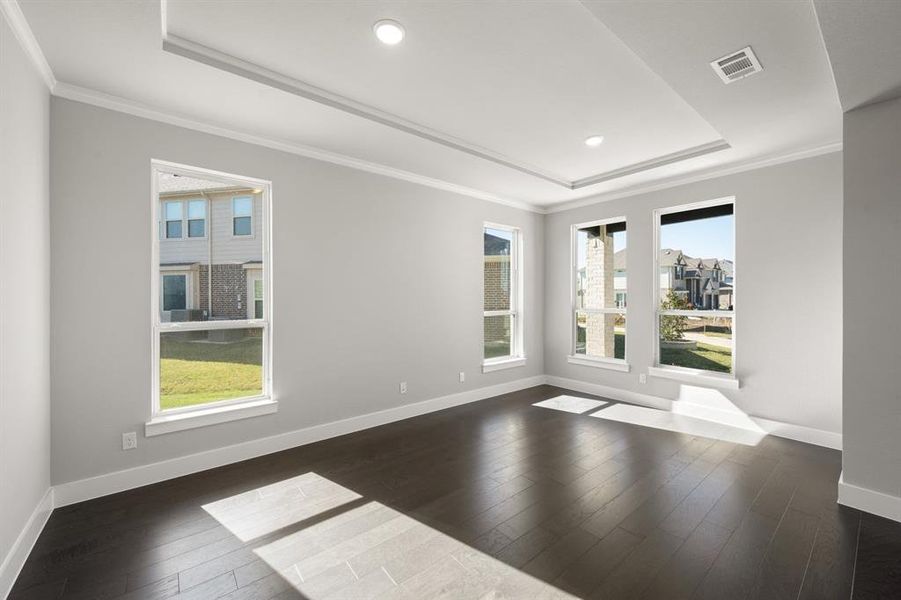 Spacious, unfurnished interior of a new home in Mira Lagos Crossing, Grand Prairie (Image 29). Spacious, unfurnished interior of a new home in Mira Lagos Crossing, Grand Prairie (Image 29).