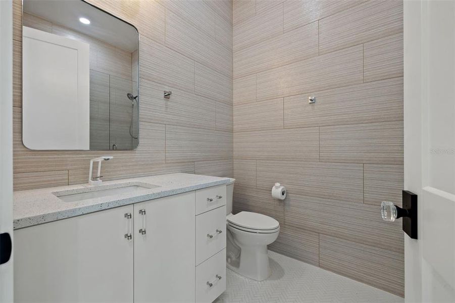 Furnished interior view inside a new home in , Belleair Beach (Image 47).