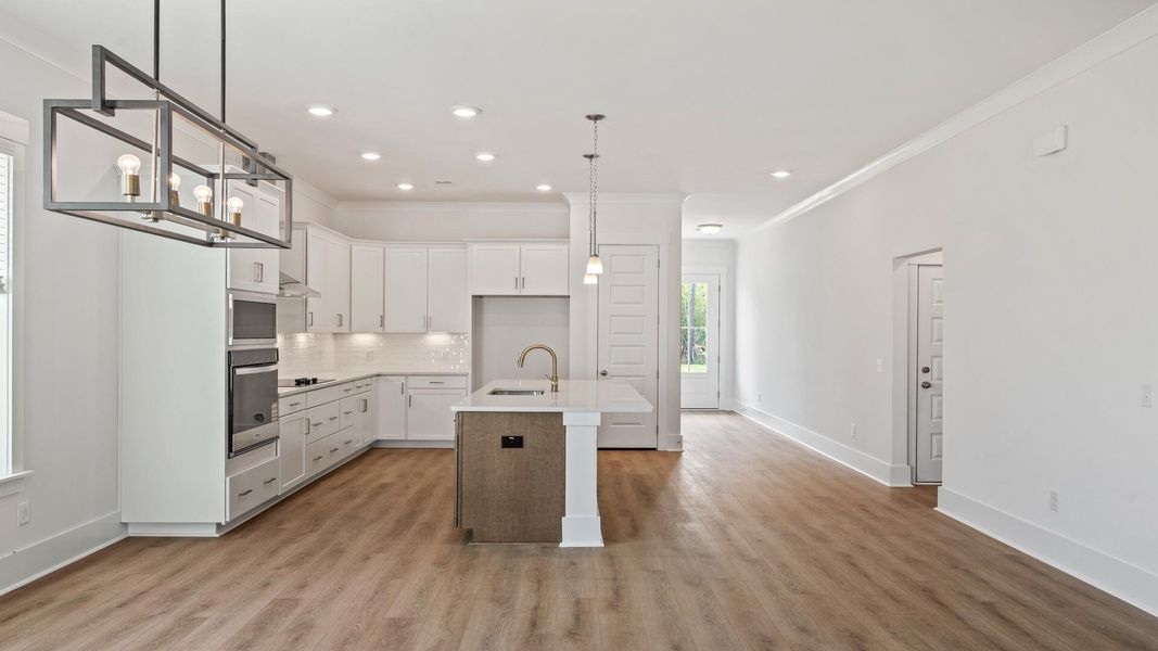 Spacious, unfurnished interior of a new home in Pamlico Terrace, Awendaw (Image 22).