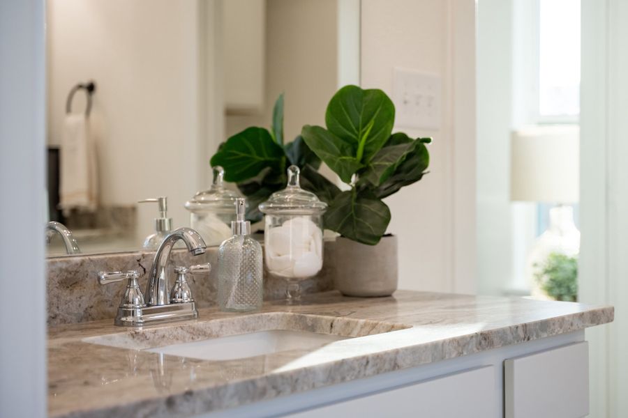 Representative interior finishes for a home built from the The Rose by Avonley Homes in Pinemont, Bryan (Image 22).