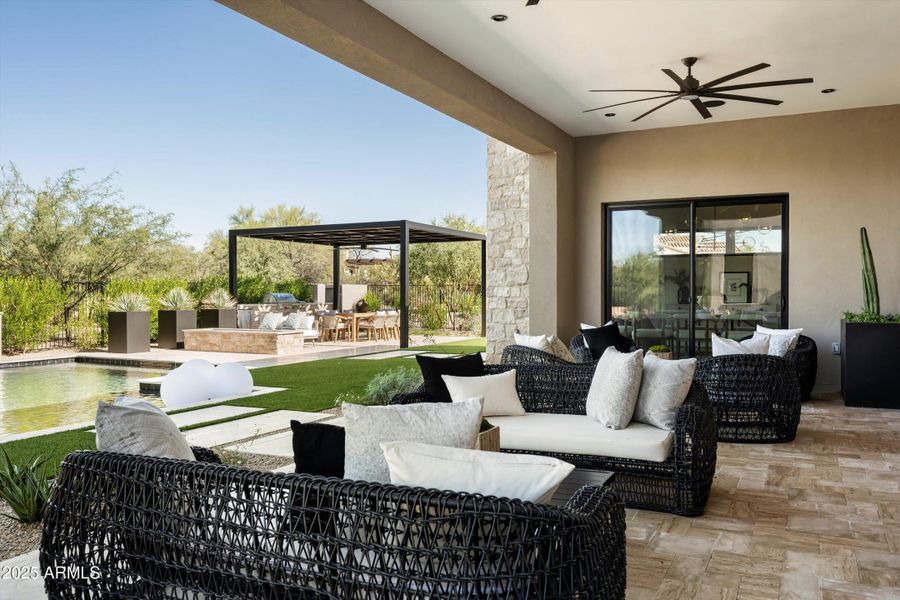 38-8386 E Leaning Rock Staged-40