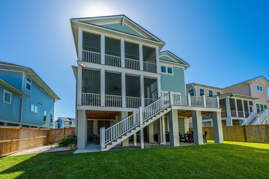 Exterior details and patio area of a home in , Charleston (Image 19).