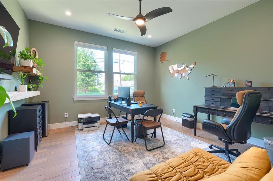 Furnished interior view inside a new home in , Rockwall (Image 4).