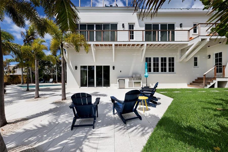 Exterior details and patio area of a home in , Bradenton Beach (Image 26).