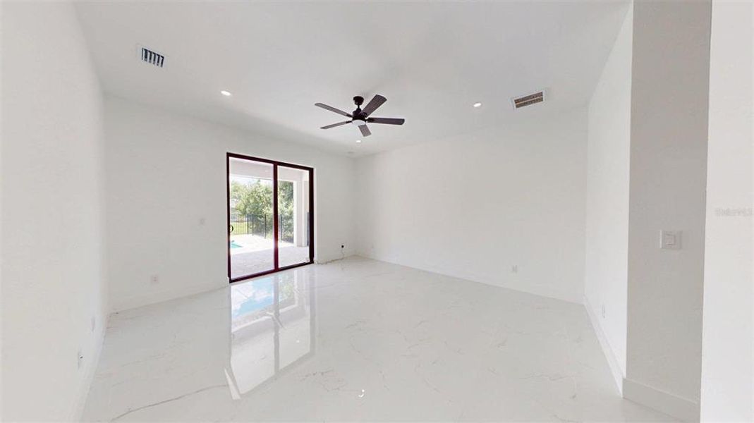 Spacious, unfurnished interior of a new home in , Punta Gorda (Image 25).