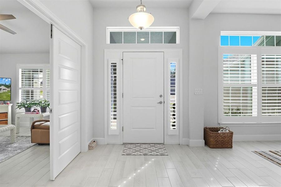 Furnished interior view inside a new home in , Dunnellon (Image 20).