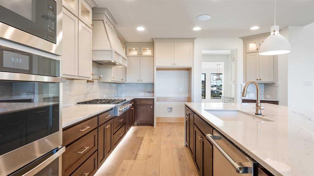 Furnished interior view inside a new home in North Sky 65', Celina (Image 10).