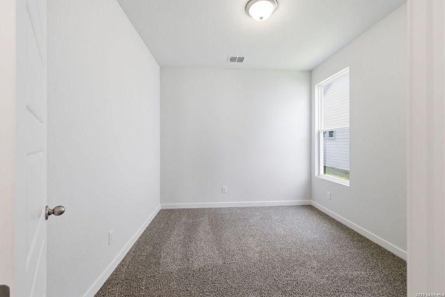 Spacious, unfurnished interior of a new home in , San Antonio (Image 32).