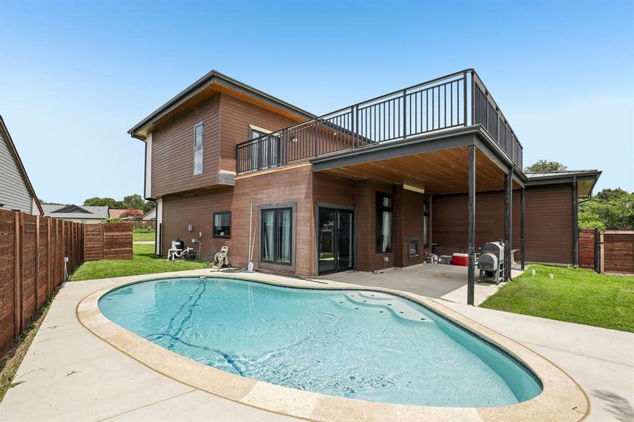 Exterior details and patio area of a home in , The Colony (Image 4). Exterior details and patio area of a home in , The Colony (Image 4).