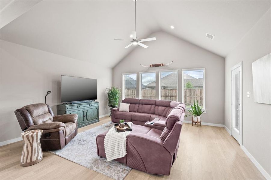Furnished interior view inside a new home in Eastridge, McKinney (Image 17).