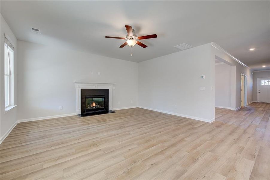 Spacious, unfurnished interior of a new home in Burchwood, Stockbridge (Image 20).