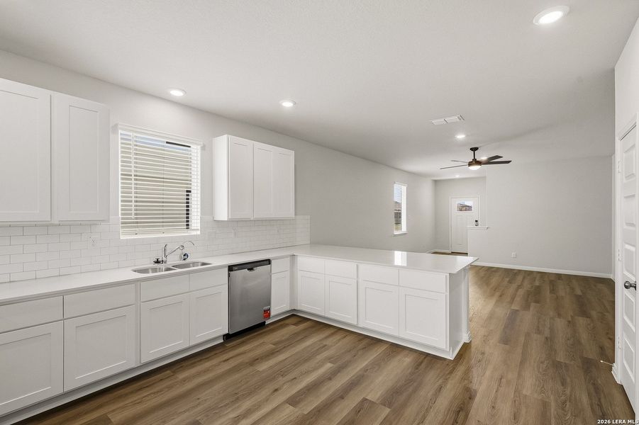 Furnished interior view inside a new home in Cinco Lakes, San Antonio (Image 9).